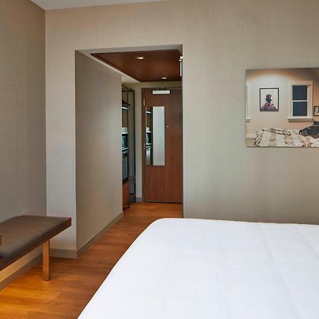 Ac Hotel By Marriott Seattle Bellevue/Downtown Экстерьер фото