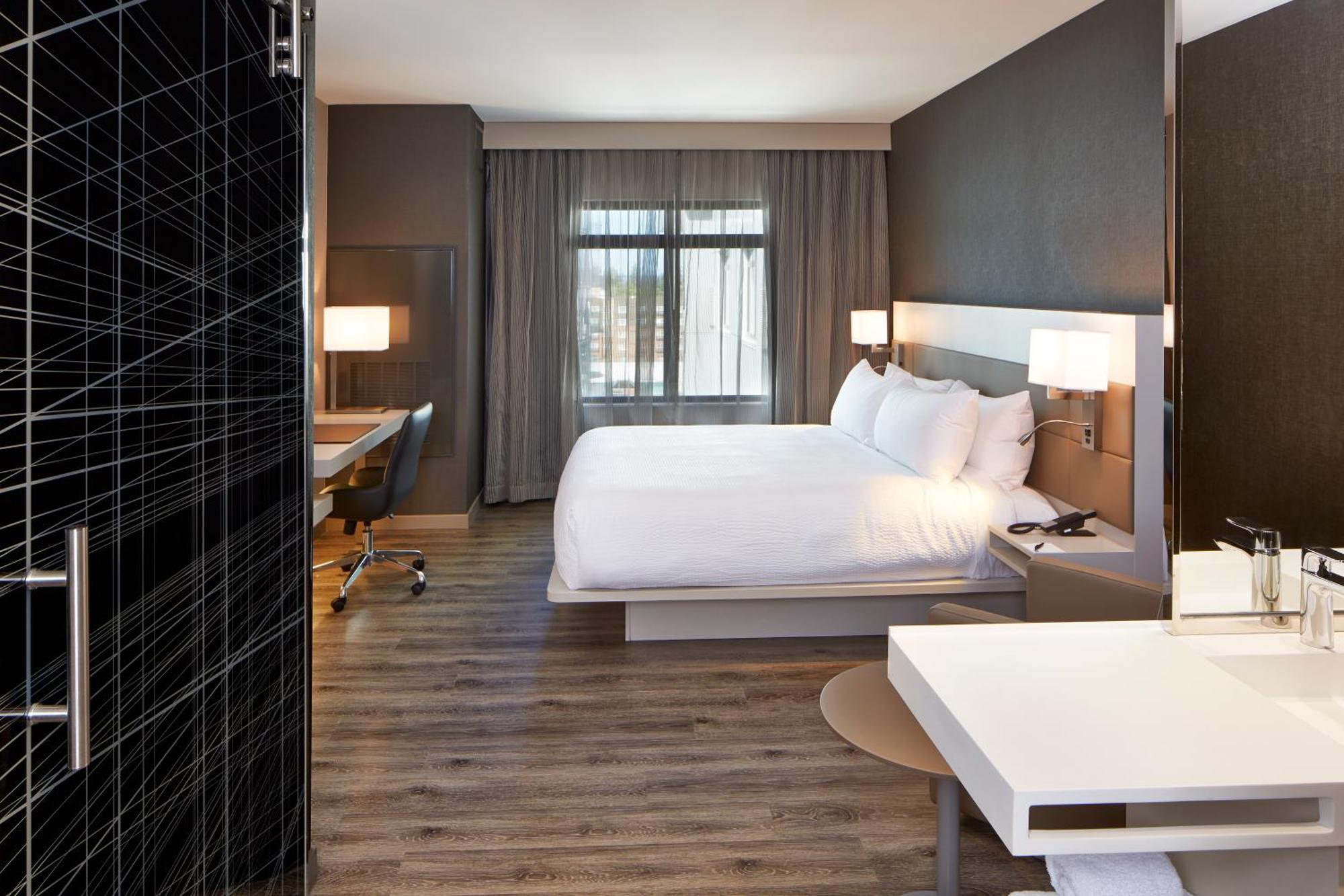 Ac Hotel By Marriott Seattle Bellevue/Downtown Экстерьер фото