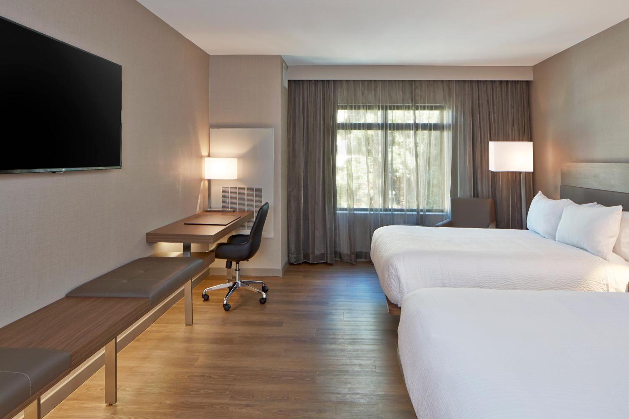 Ac Hotel By Marriott Seattle Bellevue/Downtown Экстерьер фото