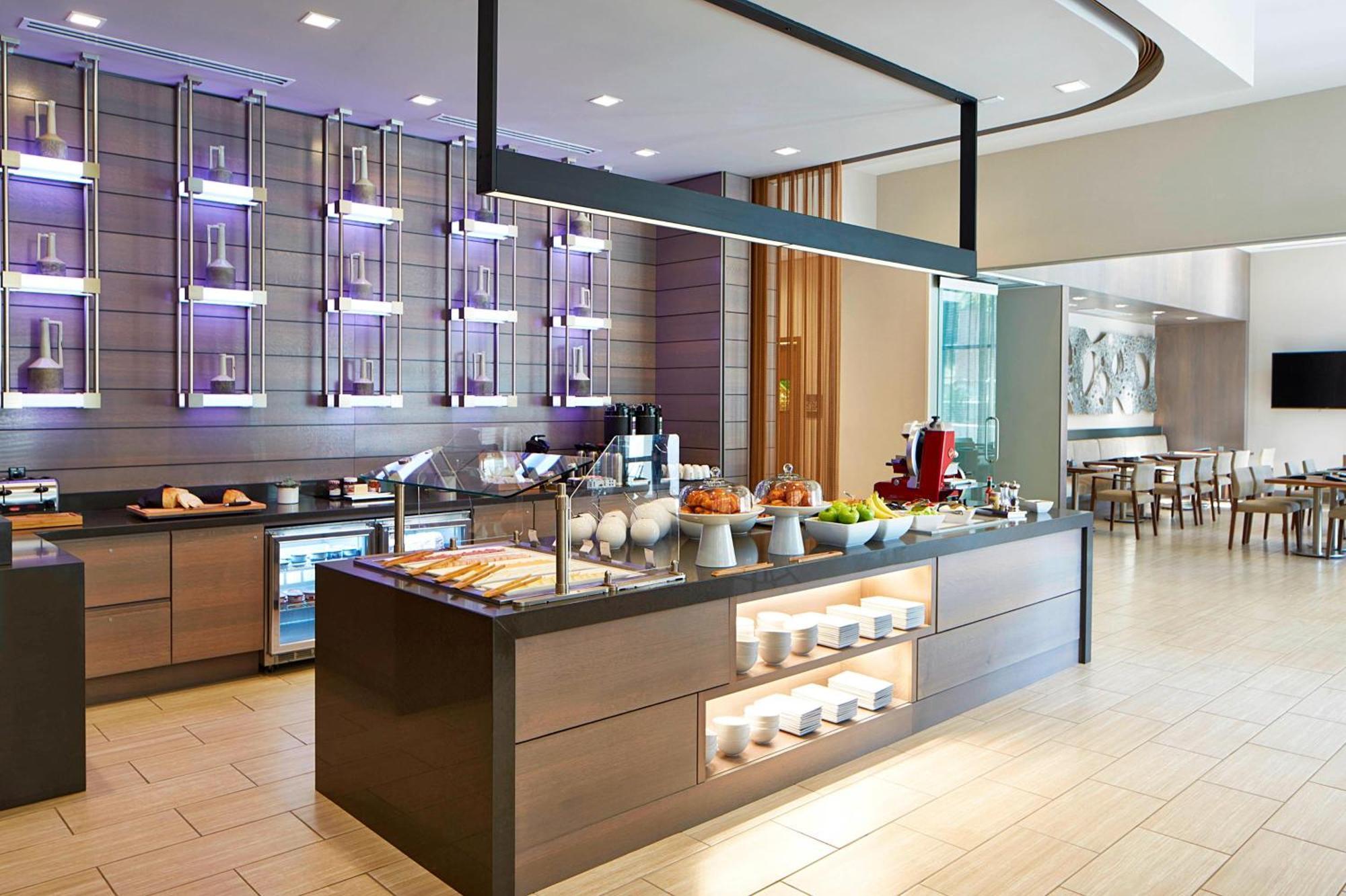 Ac Hotel By Marriott Seattle Bellevue/Downtown Экстерьер фото