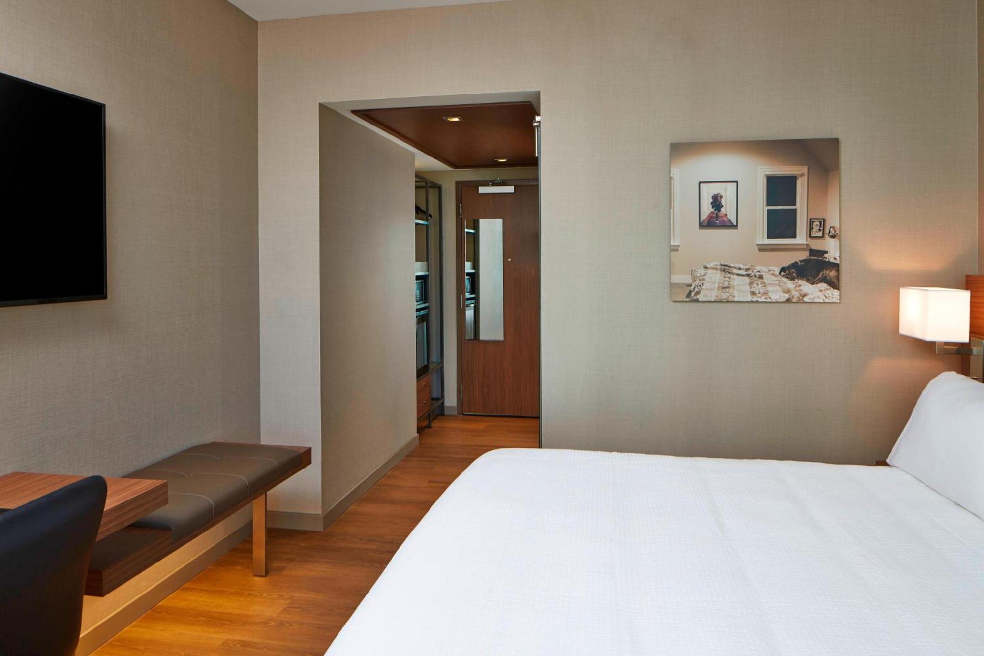 Ac Hotel By Marriott Seattle Bellevue/Downtown Экстерьер фото